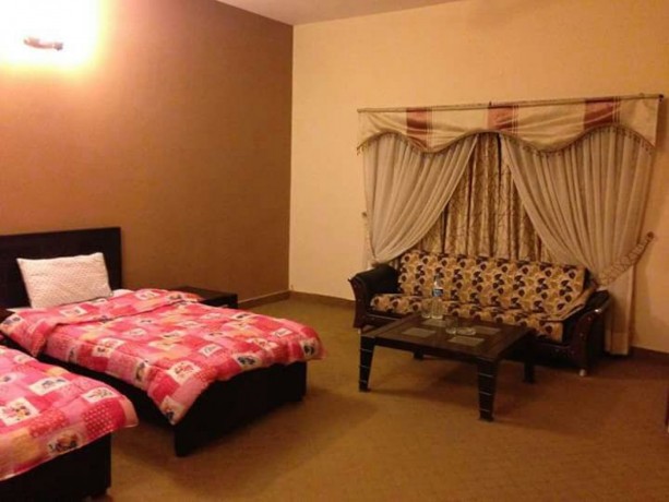 hostel-on-daily-basis-just-pay-299-per-day-johar-town-big-1