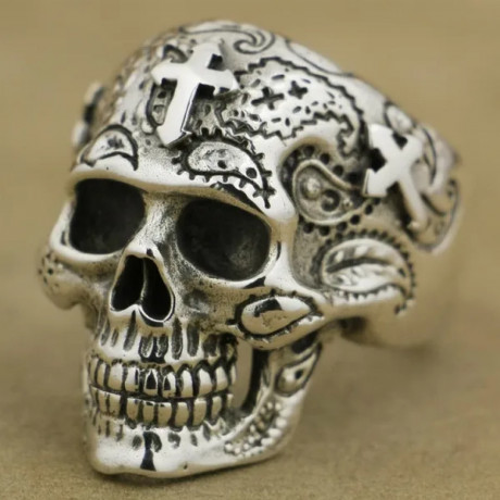 steel-high-detail-skull-cross-ring-big-1