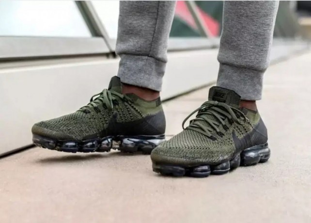 nike-air-vapormax-flyknit-2-for-sale-in-pakstan-big-1