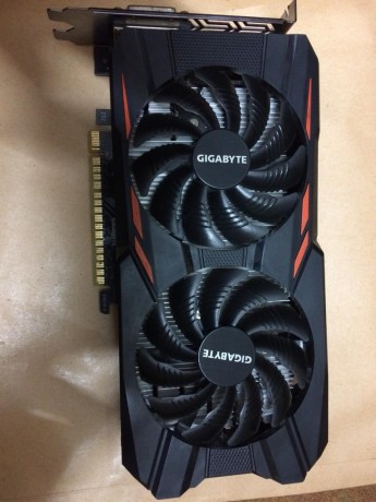 gigabyte-geforce-gtx-1050-gaming-graphic-card-big-2