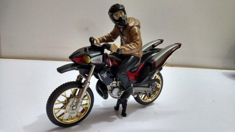 or-motorcycle-model-metal-or-plastic-body-masked-rider-big-0